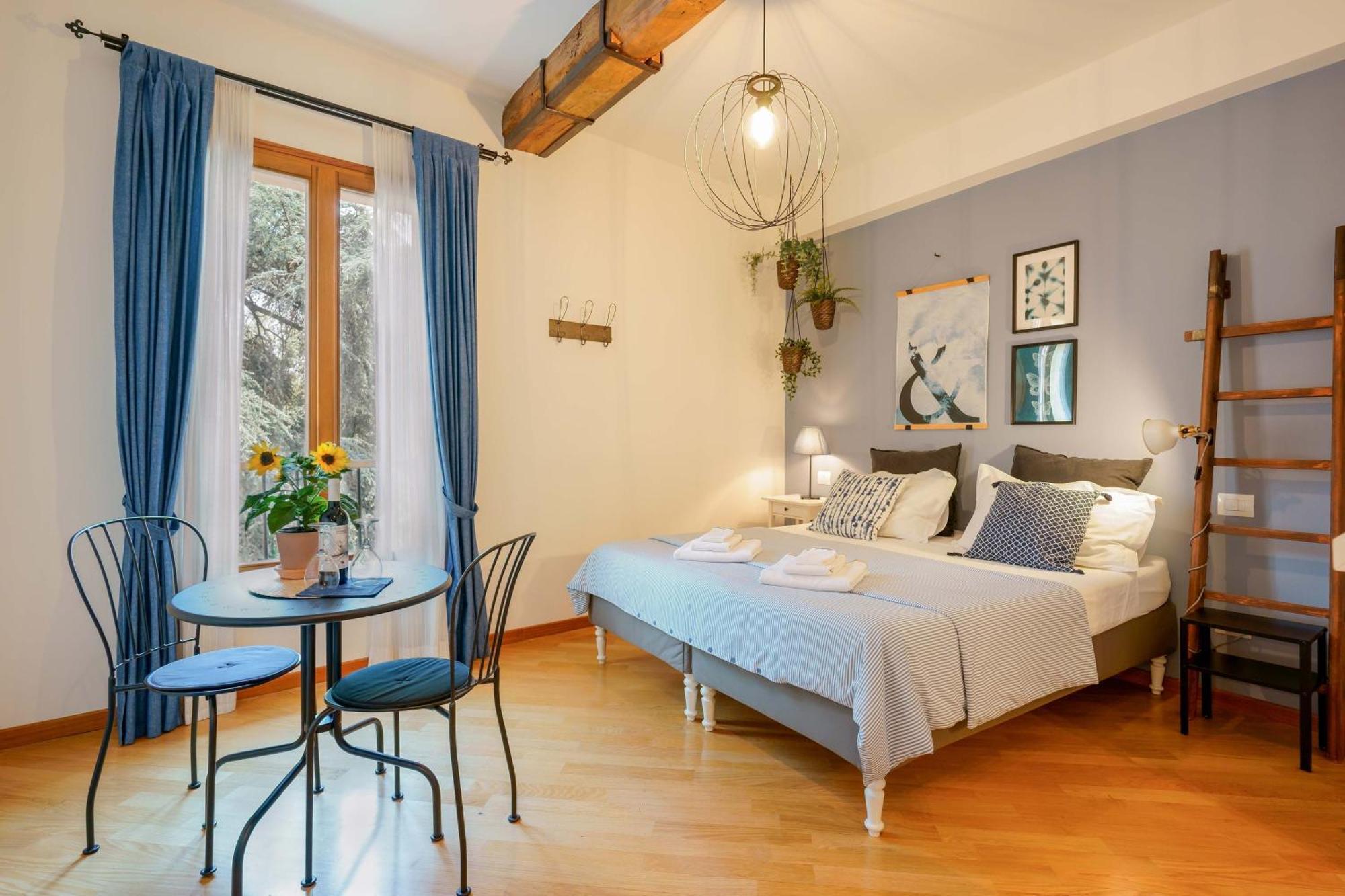 Double Room with Private Bathroom,1551003427:JPEG